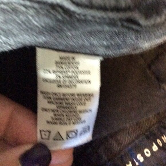 Aeropostale Athletic Skinny Jeans Black Distressed Look Size 28/30 - Picture 12 of 12